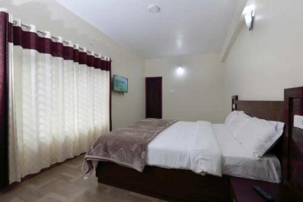 Pinehill Suits Otel Ooty Dış mekan fotoğraf